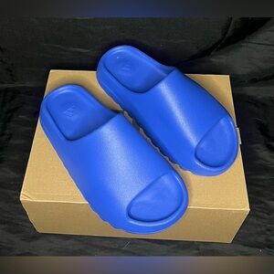 Yeezy Slides Azure